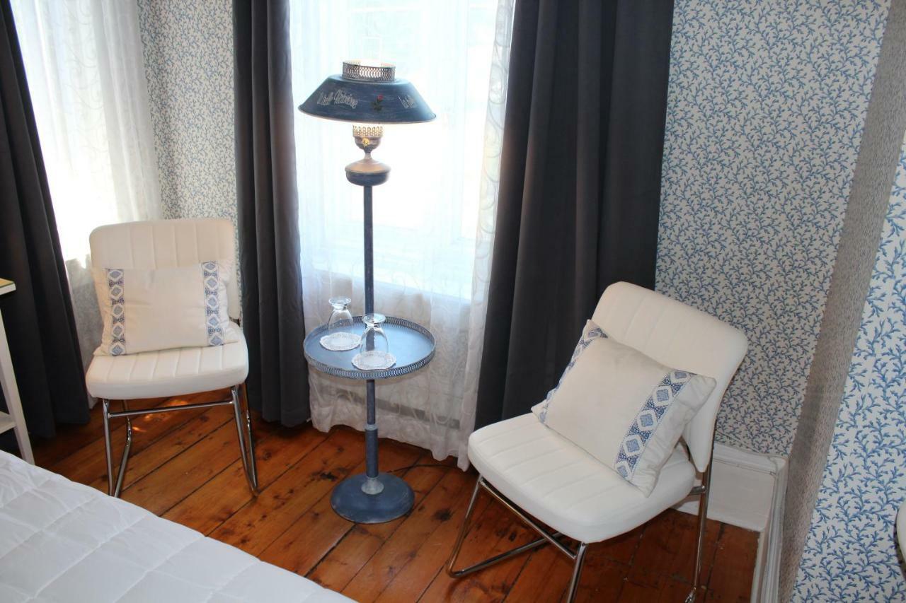 Hotel La Belle Victorienne Magog Esterno foto